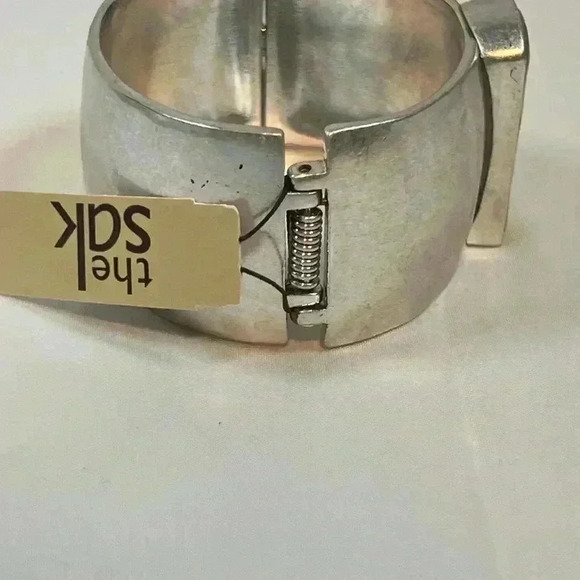 THE SAK SILVER TONED BRACELET‎ GOLD ACCENT HINGED CUFF DISTRESSED NWT - Picture 6 of 10